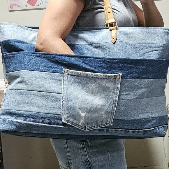 ❌️Sold❌️Repurposed Upcycled XL Denim Tote bag made with authentic LV straps etc. - Picture 13 of 15